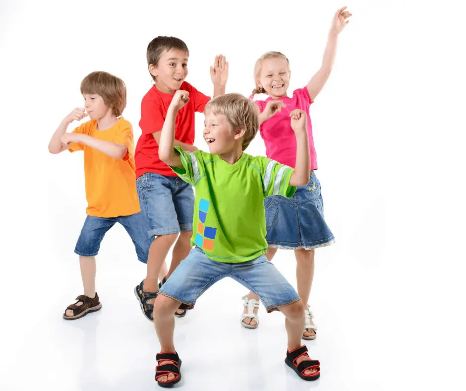 kids dancing